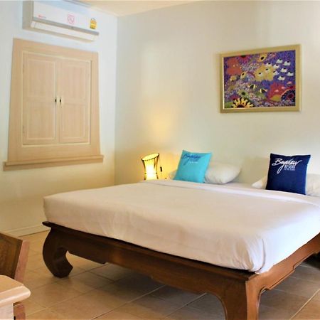 Phi Phi Bayview Premier Resort Exterior photo