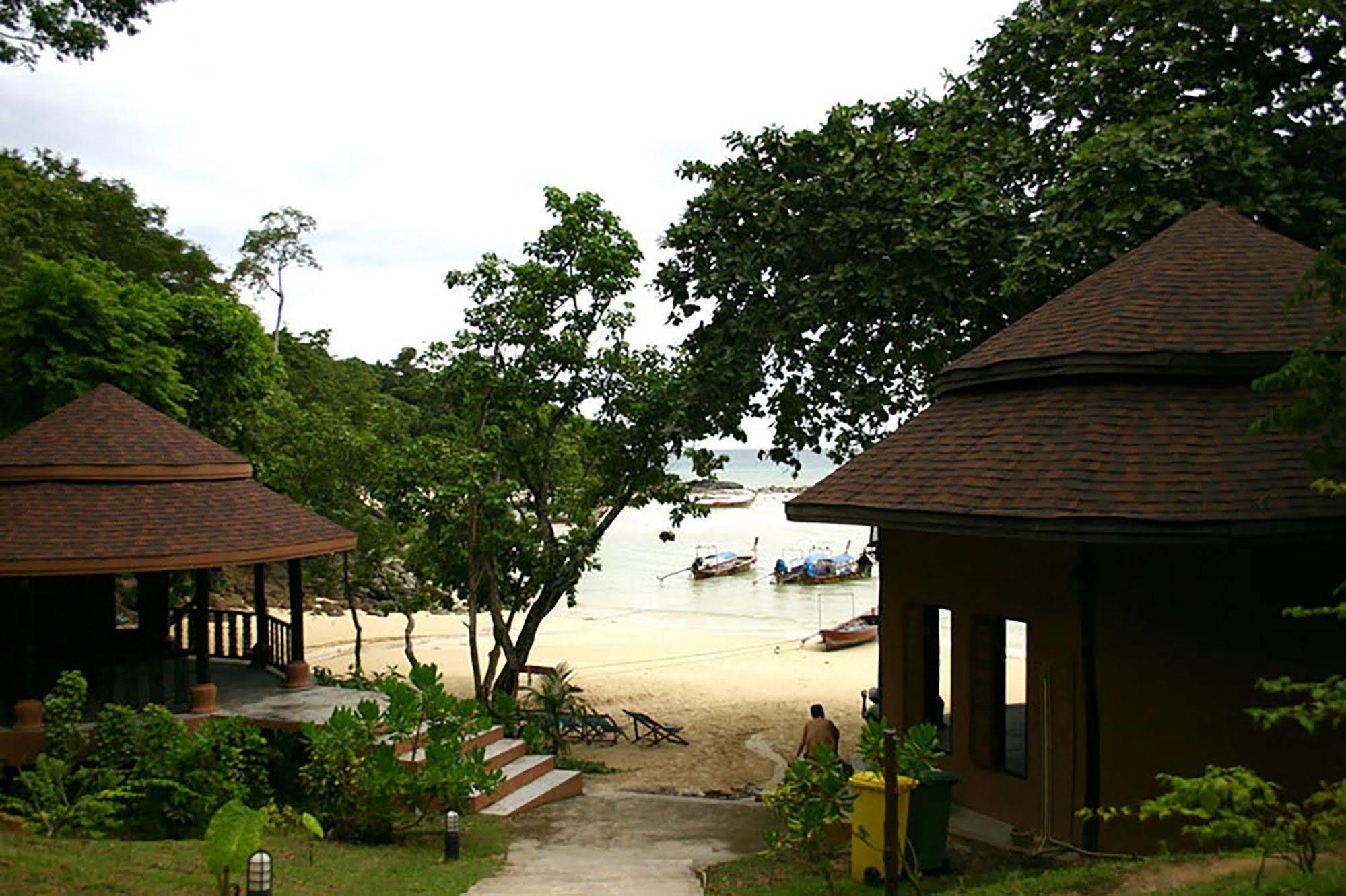 Phi Phi Bayview Premier Resort Exterior photo